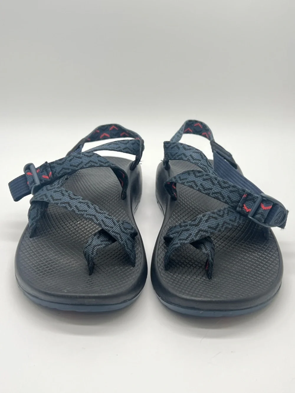 Chacos Z2 Men's Adjustable Strap Sandals Navy Black Men's 9 EUC Hiking Strapy